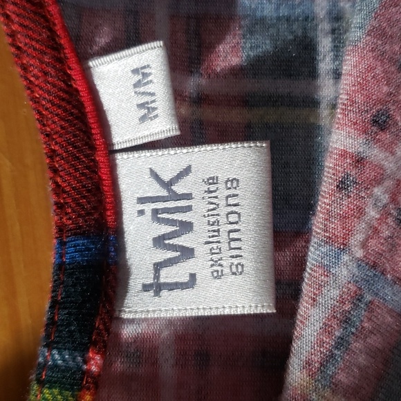 Twik tartan red & black t-shirt. Size M. - Picture 3 of 4